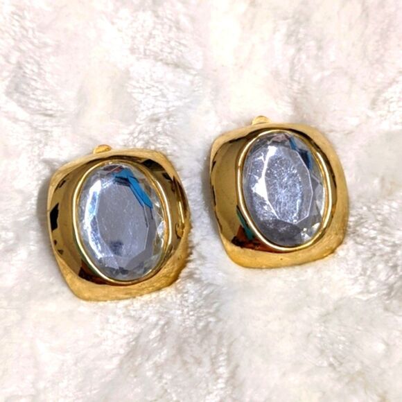 Vintage 80's Large Square Clear Rhinestone Clip Earrings - Picture 4 of 8